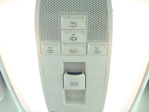 Used 2010 Mercedes-Benz E 350 Coupe image 23