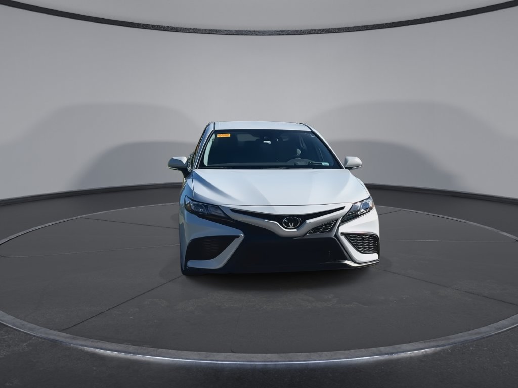 Used 2024 Toyota Camry SE FWD image 3