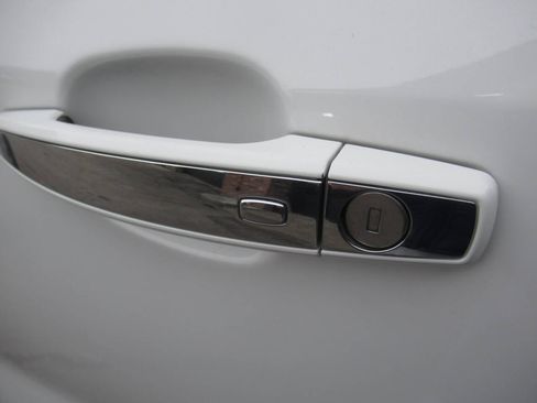 Used 2019 Buick Encore Preferred image 14