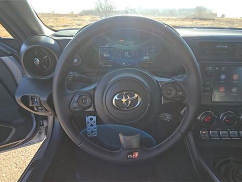 Used 2024 Toyota GR86 Premium image 21