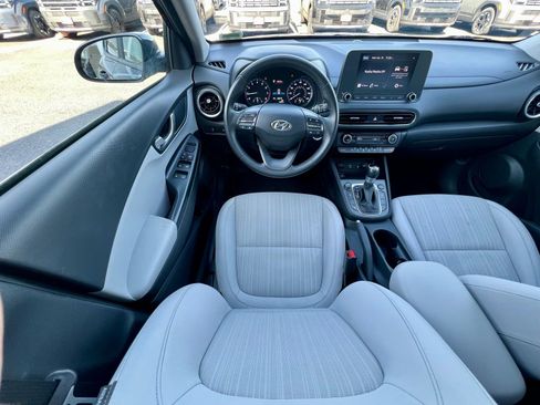 Used 2022 Hyundai Kona SEL w/ Convenience Package FWD image 11