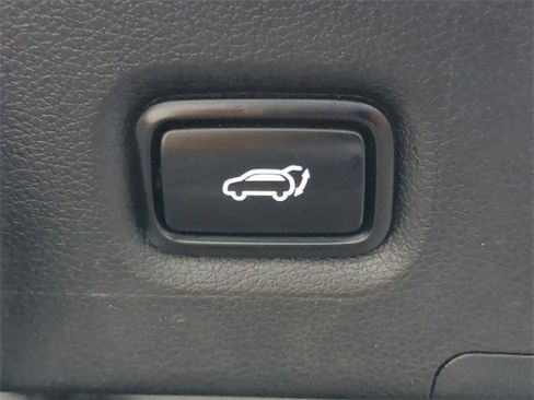 Used 2020 Hyundai Santa Fe Limited image 10