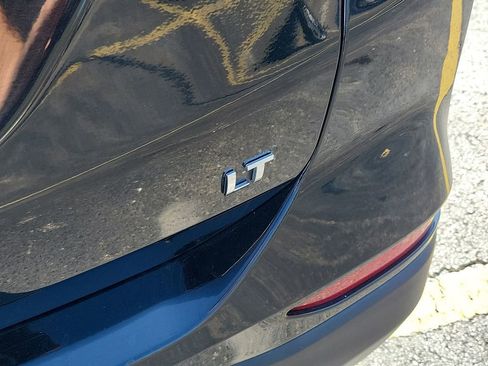 Used 2024 Chevrolet Equinox LT w/ LPO, Floor Liner Package FWD image 10