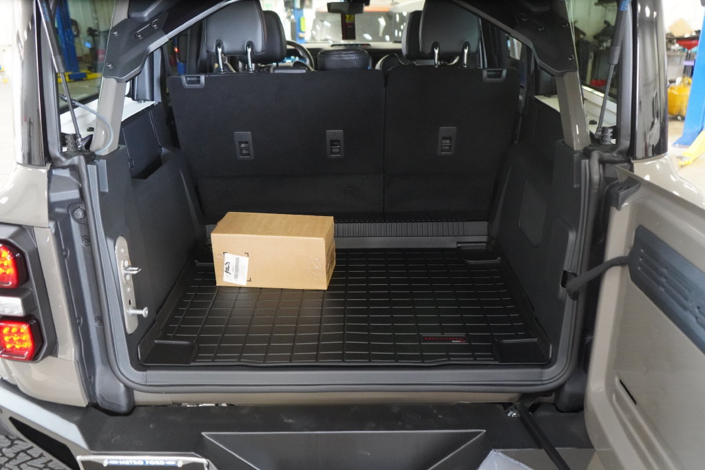 New 2026 Ford Bronco Raptor w/ Interior Carbon Fiber Pack AWD/4WD image 36