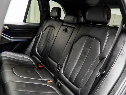 Used 2022 BMW X5 M50i w/ Premium Package image 45