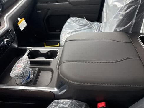 New 2026 GMC Sierra 1500 SLT w/ SLT Premium Plus Package image 23