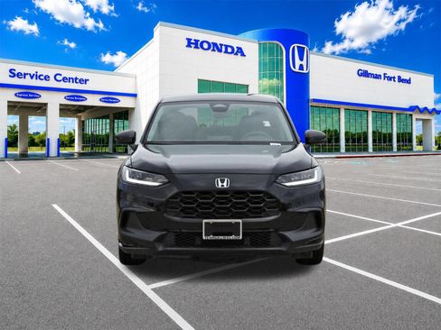 Used 2024 Honda HR-V LX image 2