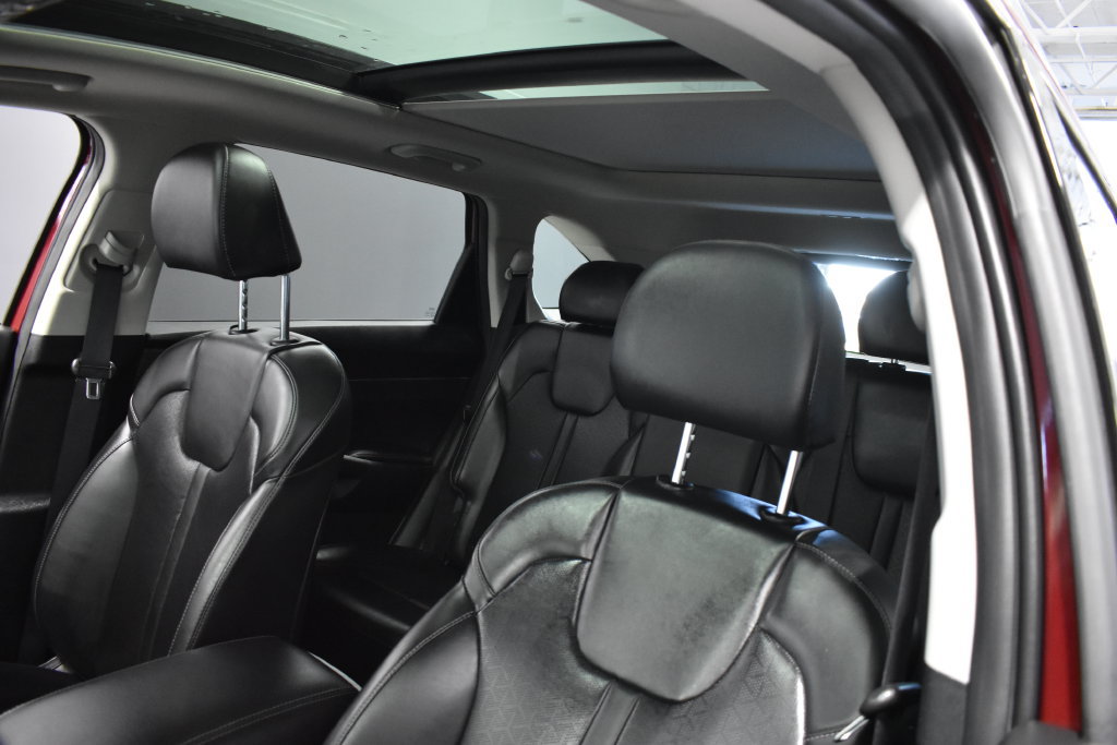 Used 2023 Kia Sorento S w/ Panoramic Sunroof Package AWD/4WD image 17