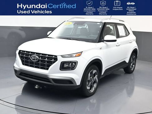 Certified 2026 Hyundai Venue SEL FWD image 1
