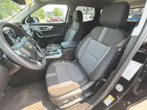Used 2025 Chevrolet Blazer LT AWD/4WD image 18