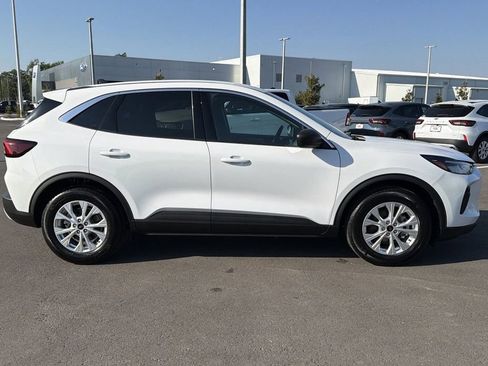 Certified 2024 Ford Escape Active w/ Cold Weather Package FWD image 3