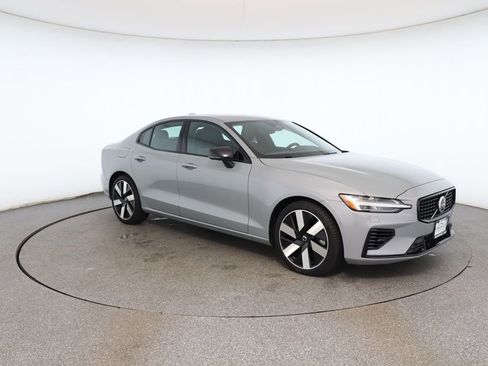 Used 2024 Volvo S60 T8 Ultimate w/ Climate Package image 7