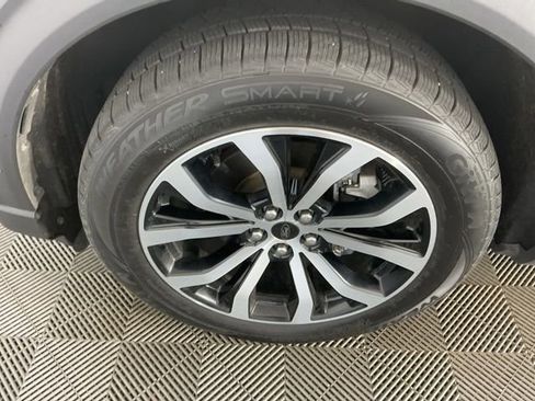 Used 2020 Ford Explorer ST w/ Premium Technology Package AWD/4WD image 9