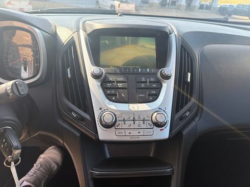 Used 2017 Chevrolet Equinox LT w/ Convenience Package FWD image 12