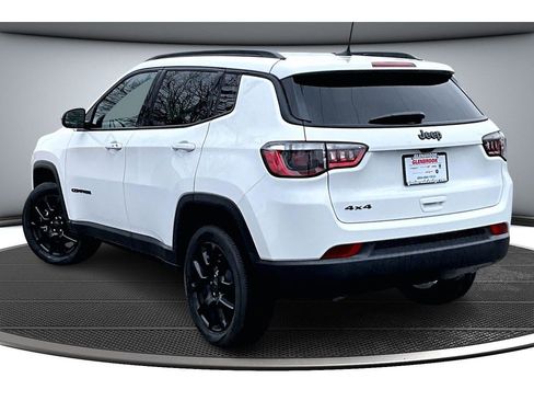 New 2026 Jeep Compass Latitude image 4
