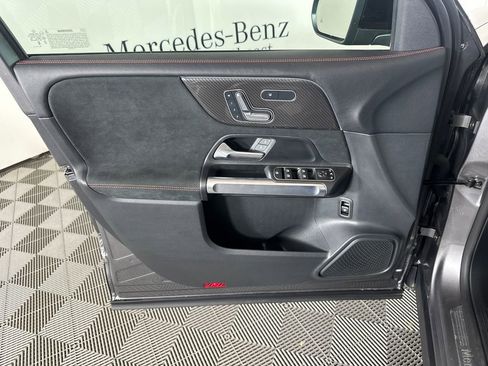 Certified 2023 Mercedes-Benz GLB 250 image 10