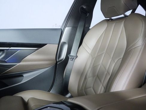 Certified 2024 BMW 530i w/ Convenience Package RWD image 24