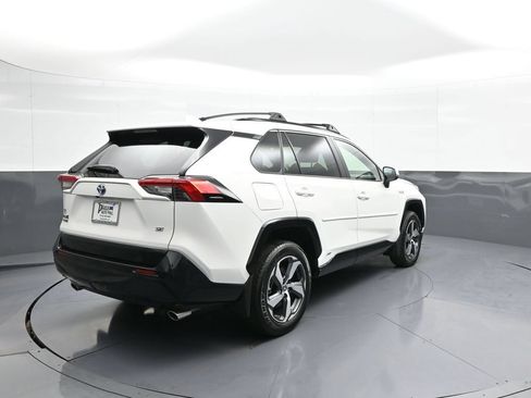 Used 2023 Toyota RAV4 SE w/ Weather & Moonroof Package AWD/4WD image 6