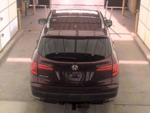 Used 2018 Honda Pilot EX image 3