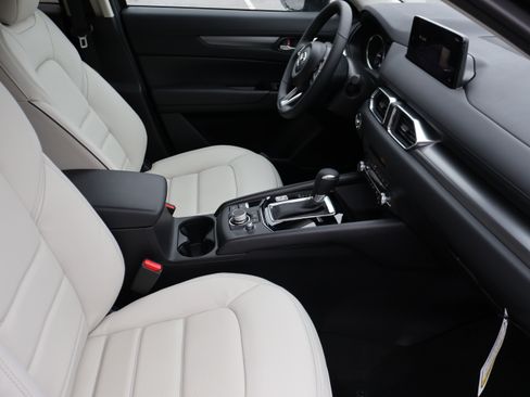 New 2025 MAZDA CX-5 AWD 2.5 S w/ Preferred Package image 11