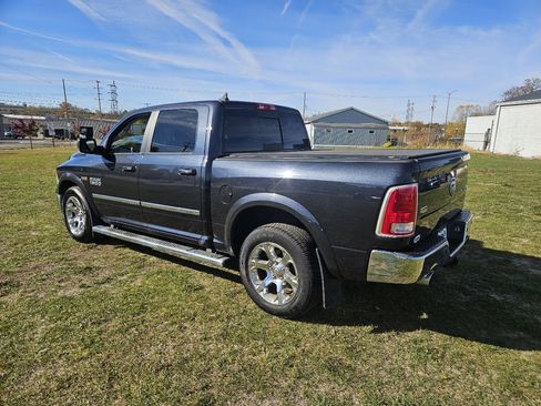 Used 2013 RAM 1500 Laramie w/ Convenience Group image 3