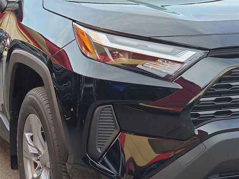 New 2025 Toyota RAV4 XLE image 9