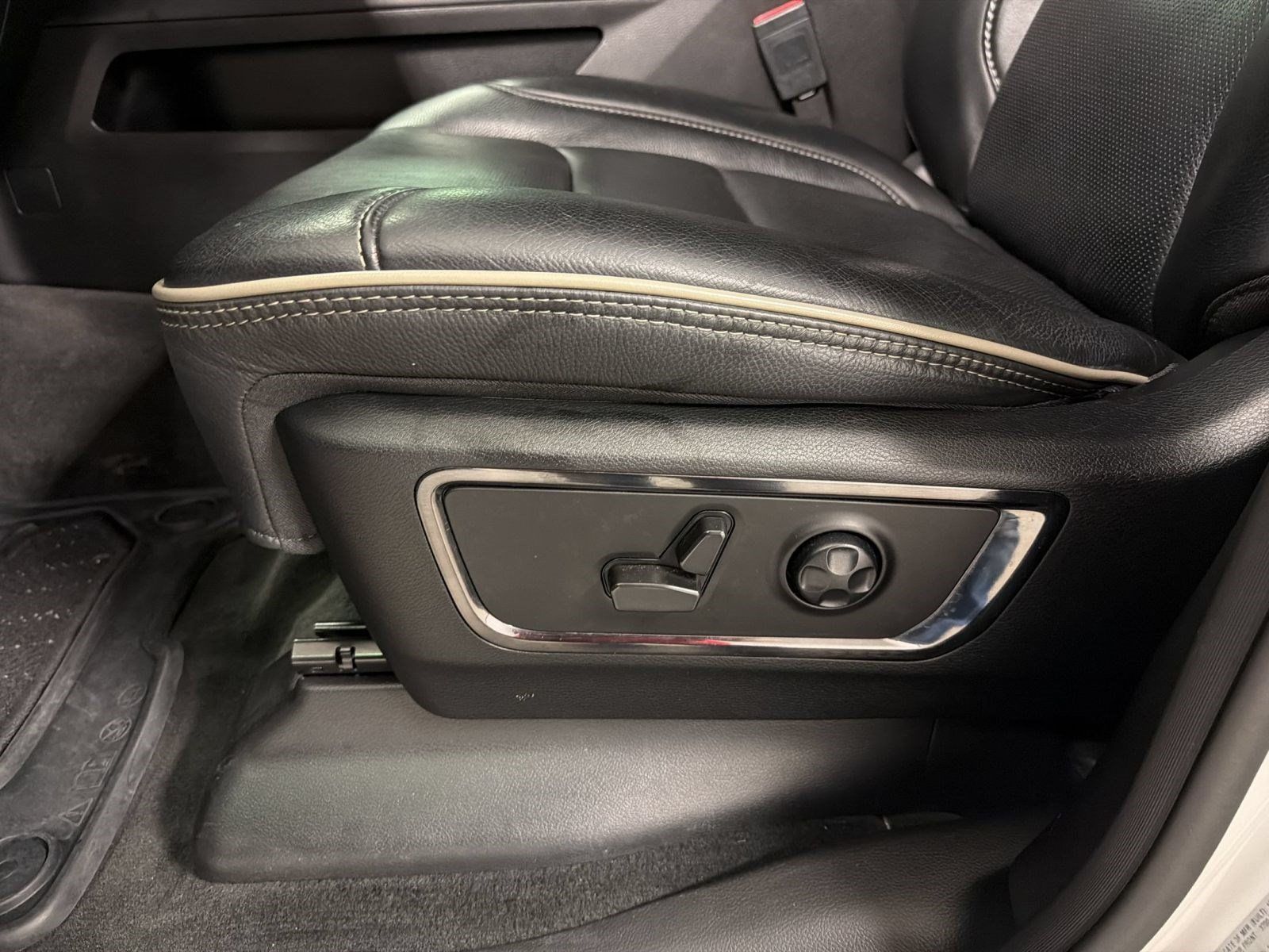 Used 2022 RAM 1500 Limited RWD image 13