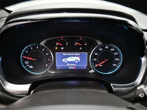 Used 2023 Chevrolet Traverse LT image 20