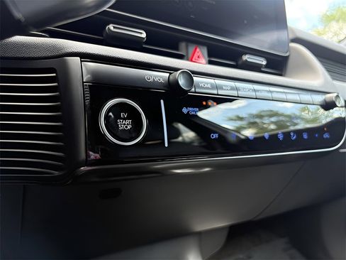 New 2025 Hyundai Ioniq 5 XRT image 10