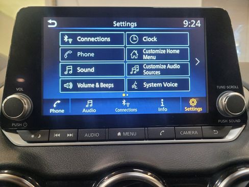 Used 2025 Nissan Sentra SV FWD image 25