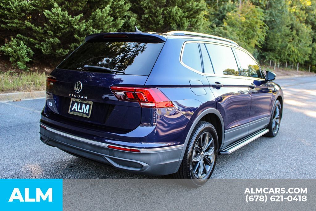 Used 2022 Volkswagen Tiguan SE FWD image 5