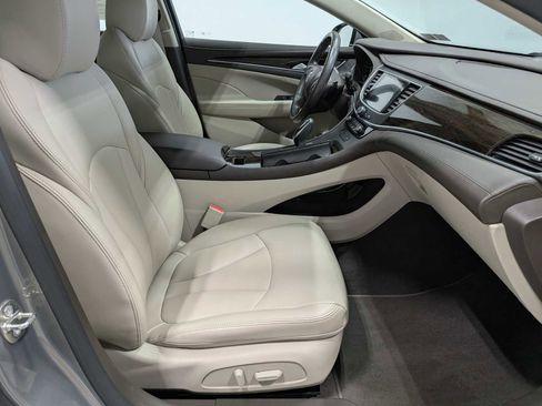 Used 2017 Buick LaCrosse Preferred image 38