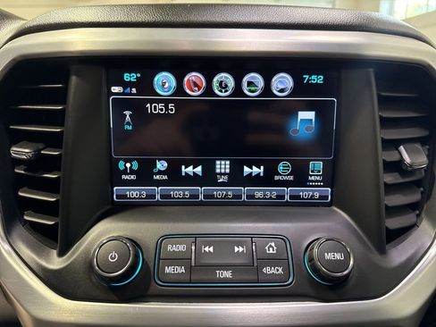 Used 2019 GMC Acadia SLT AWD/4WD image 16