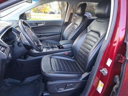 Used 2019 Ford Edge SEL w/ Equipment Group 201A image 10