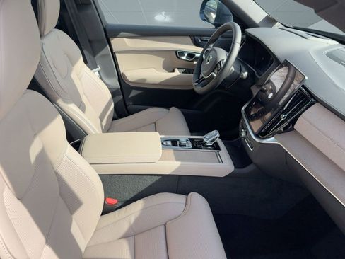 New 2026 Volvo XC90 T8 Ultra w/ Protection Package Premier image 30