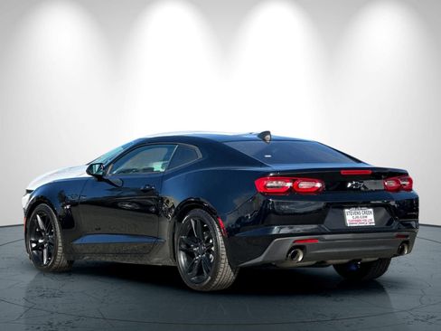 Used 2019 Chevrolet Camaro LT image 6