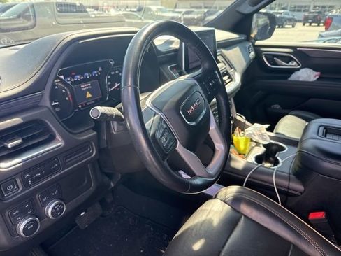 Used 2021 GMC Yukon SLT w/ Rear Media and Nav Package image 39