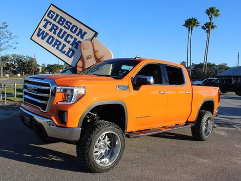 Used 2021 GMC Sierra 1500 SLE w/ X31 Off-Road Package image 1