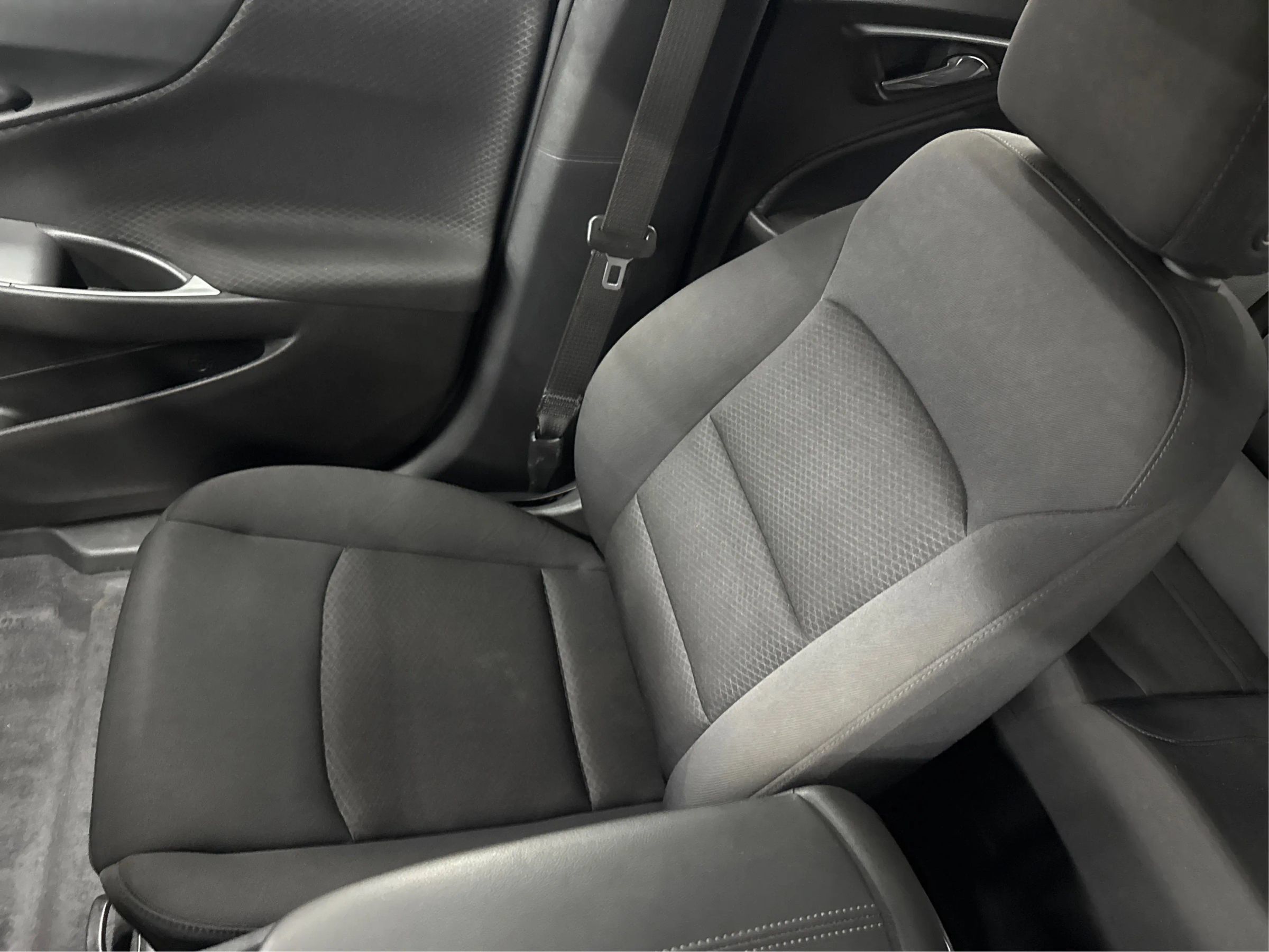 Used 2023 Chevrolet Malibu LT FWD image 14