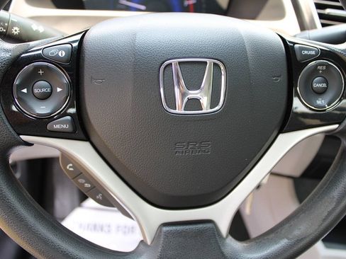 Used 2013 Honda Civic Hybrid Sedan image 23