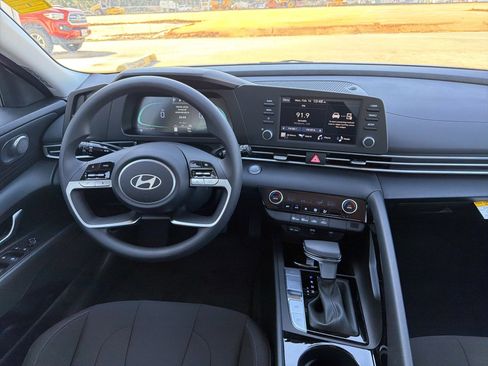 New 2026 Hyundai Elantra Blue image 9