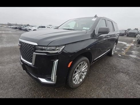 Used 2023 Cadillac Escalade Premium Luxury w/ Performance Package image 6