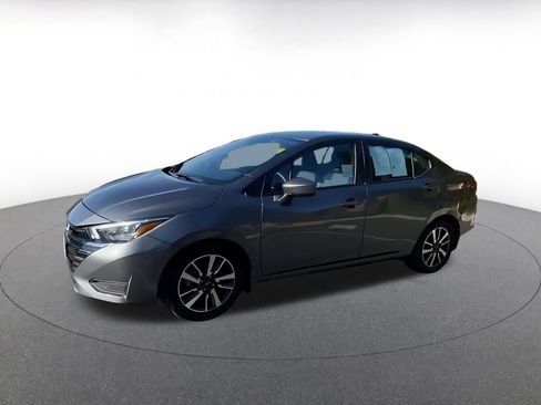 Used 2025 Nissan Versa SV w/ Trunk Package FWD image 8