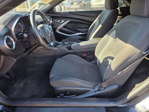 Used 2020 Chevrolet Camaro LT image 14
