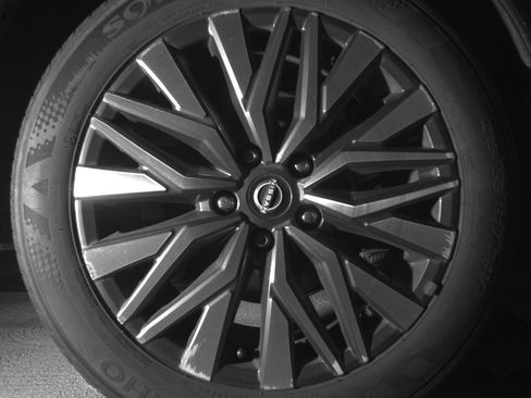 Used 2025 Nissan Altima 2.5 SV image 15