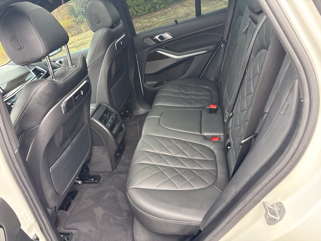 Used 2024 BMW X5 sDrive40i w/ M Sport Package RWD image 21