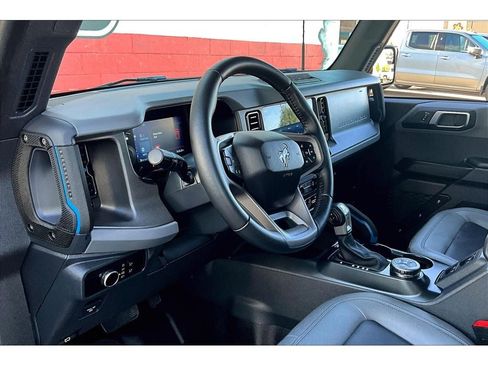 Used 2024 Ford Bronco Black Diamond image 14