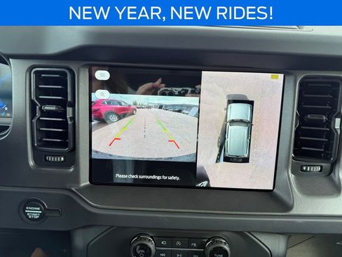 New 2025 Ford Bronco Badlands image 29