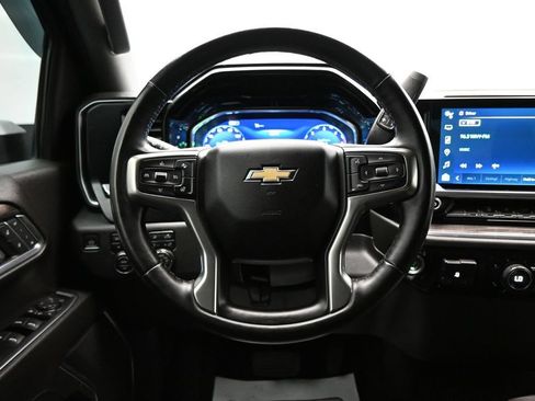 Used 2024 Chevrolet Silverado 2500 LTZ AWD/4WD image 16