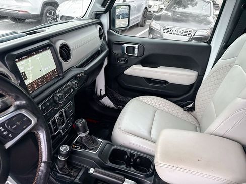 Used 2021 Jeep Wrangler Unlimited Sahara image 26